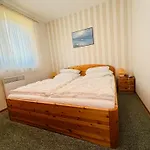 Shar Pei Apartment Thiessow